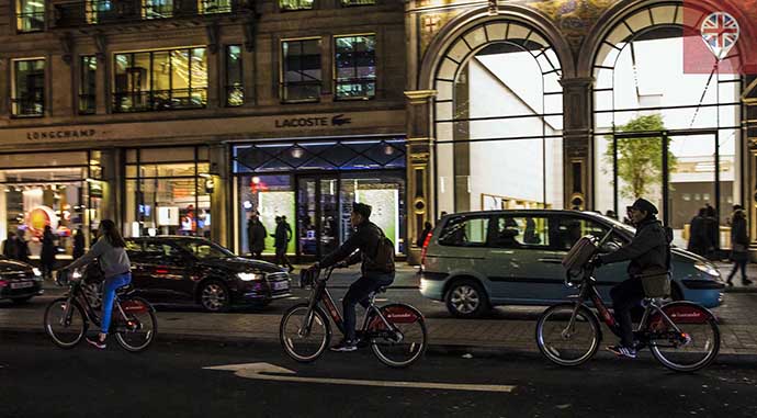 londres-bicicletas-noite-regent-street1