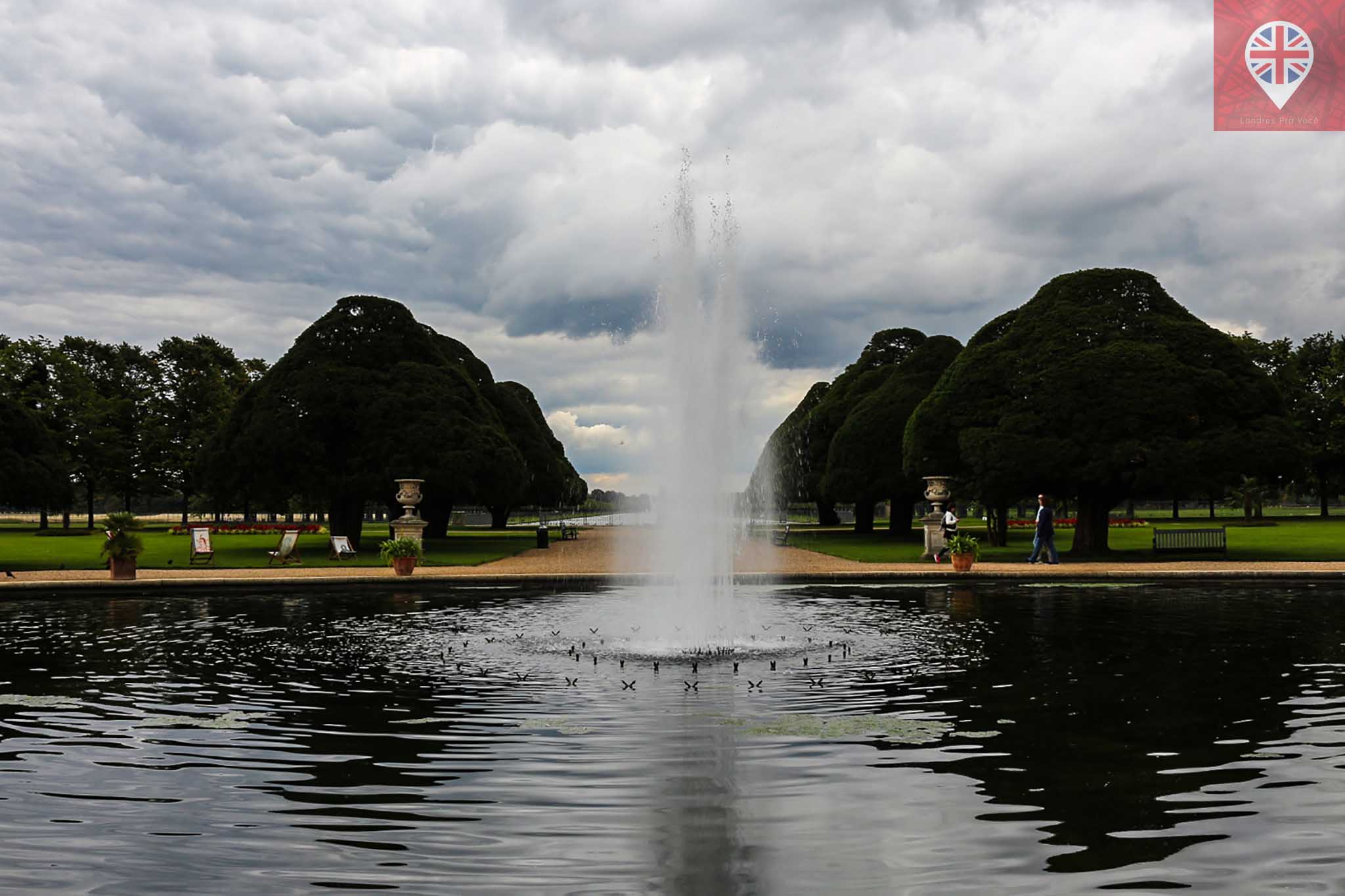 Hampton Court garden