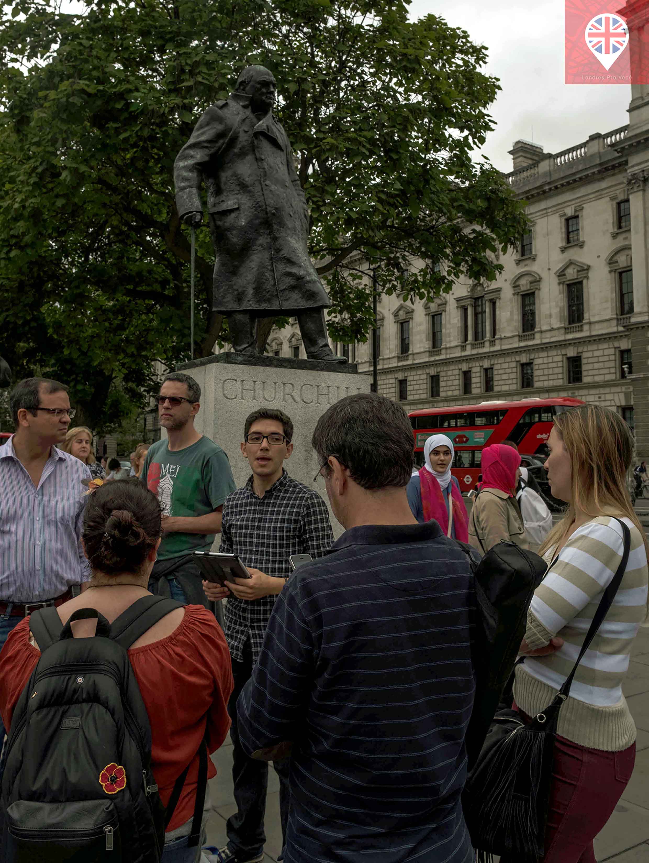 passeio-guerras-estatua-churchill