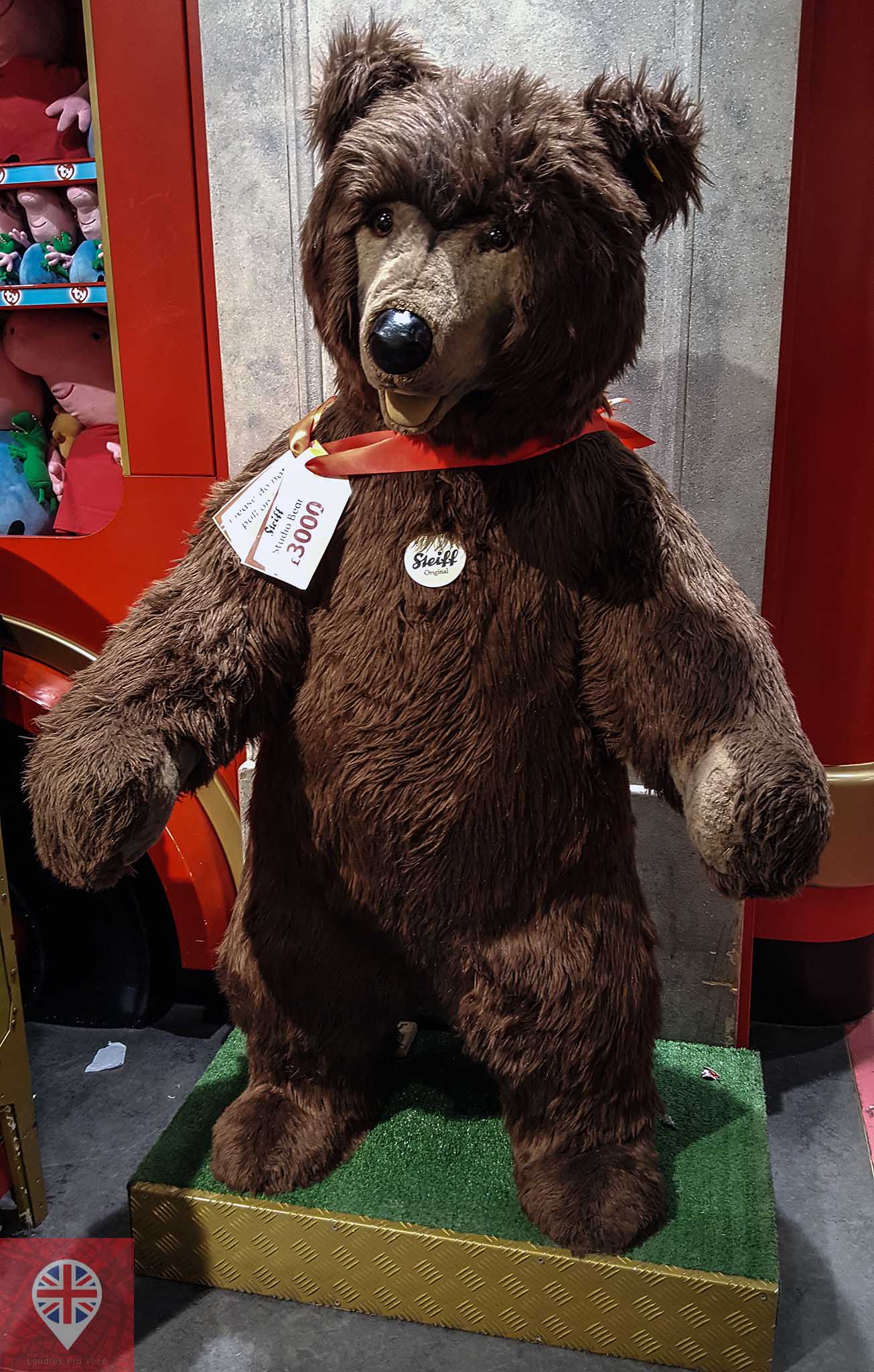 Hamleys bear