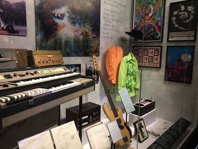 Destes instrumentos saiu um som que conquistou o mundo e faz sucesso até hoje