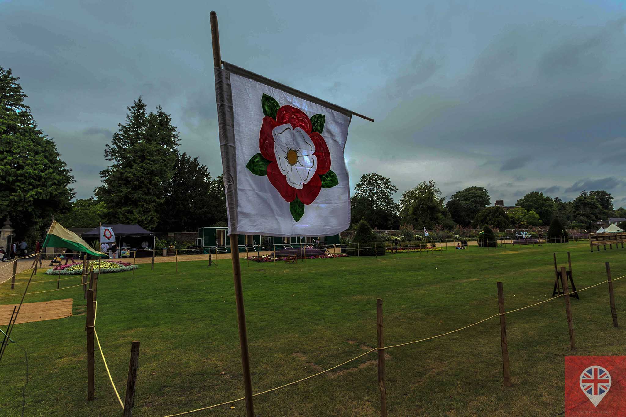 hampton court tudor party flag