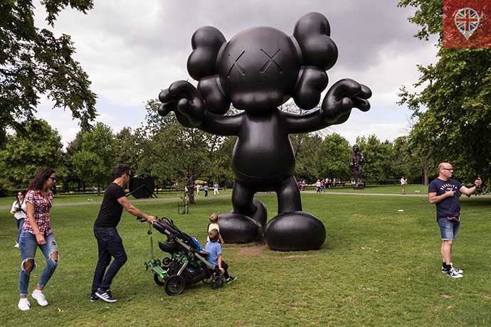 kaws