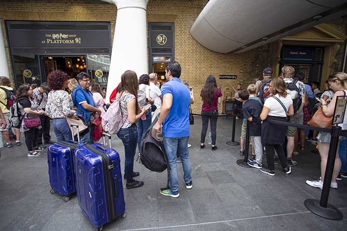 kings-cross-station-plataform-934-store-harry-potter