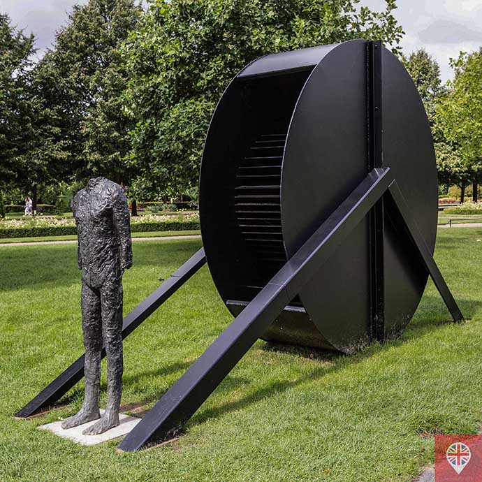 magdalena-abakanowicz