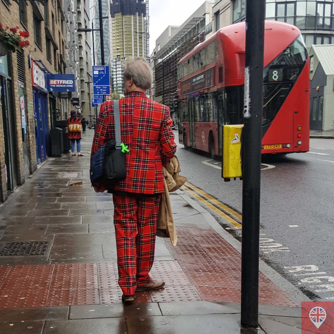 London fashion red suit