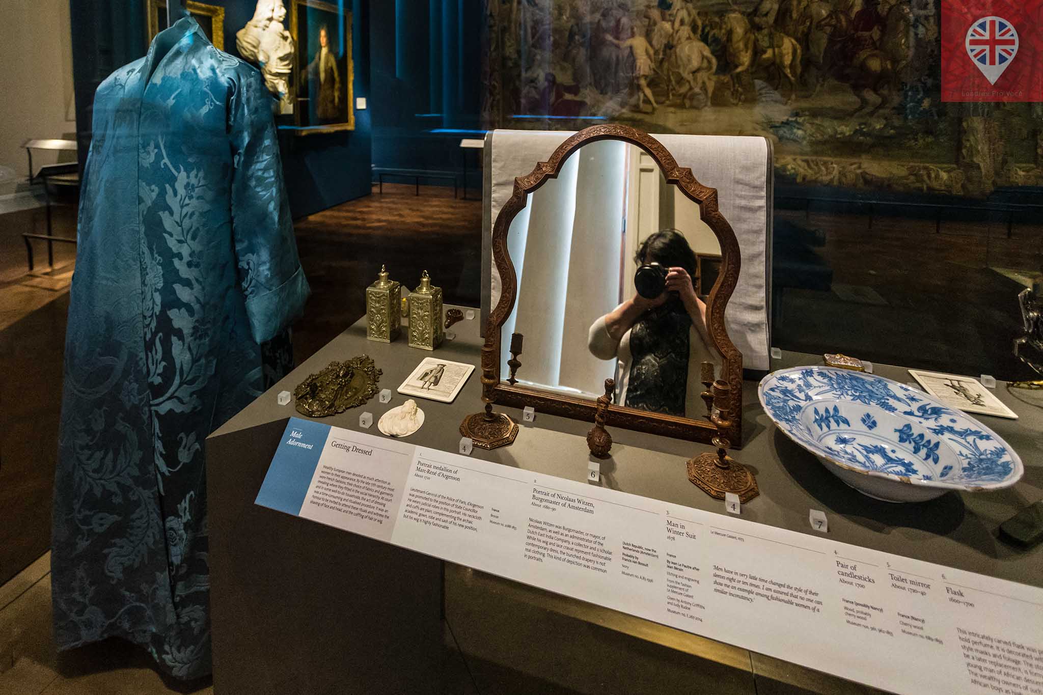 V&amp;A Getting dressed display