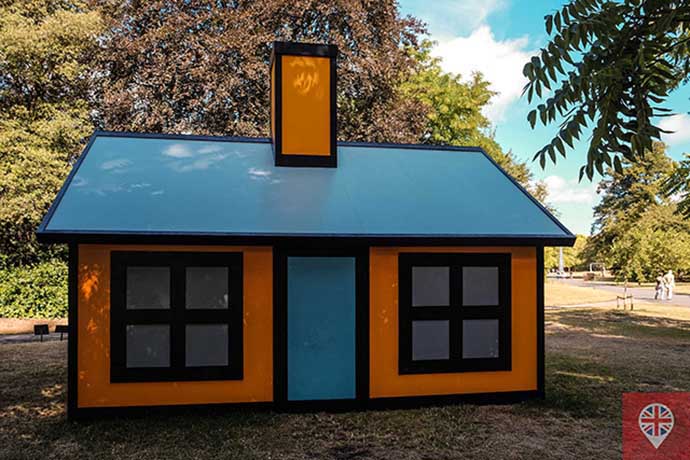 frieze 2018 holiday home