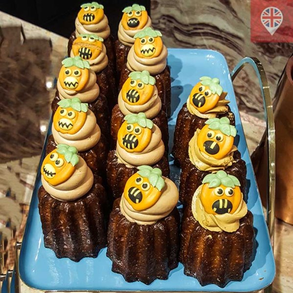 Elan Cafe caneles halloween