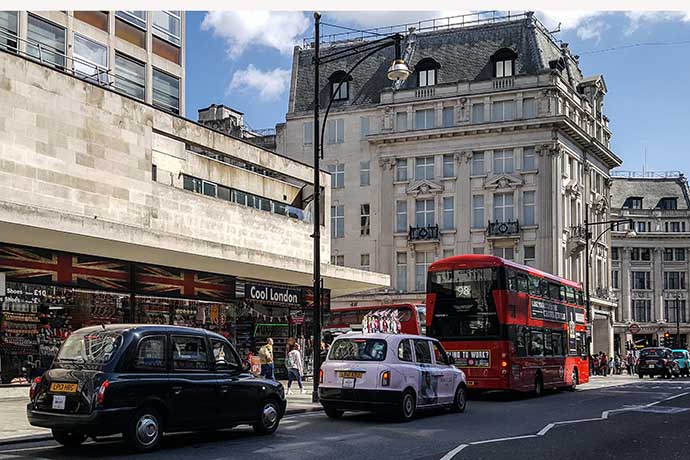 Oxford Street bus taxi