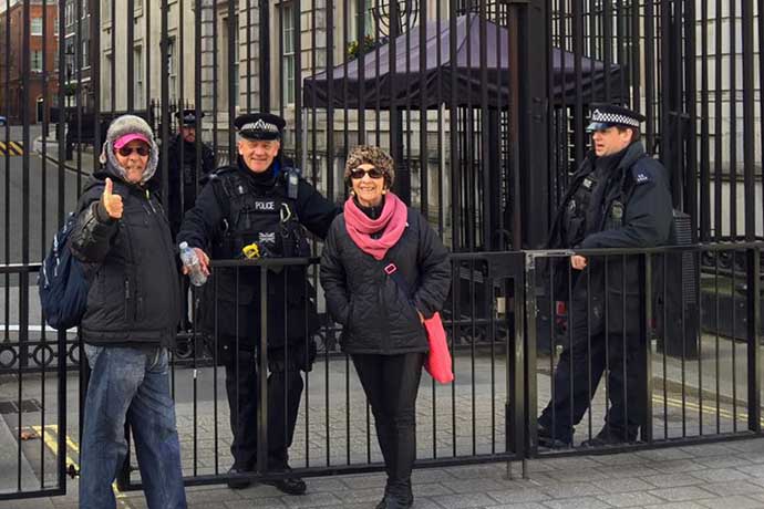 clientes policial downing strret