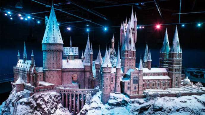 hogwarts-in-the-snow-